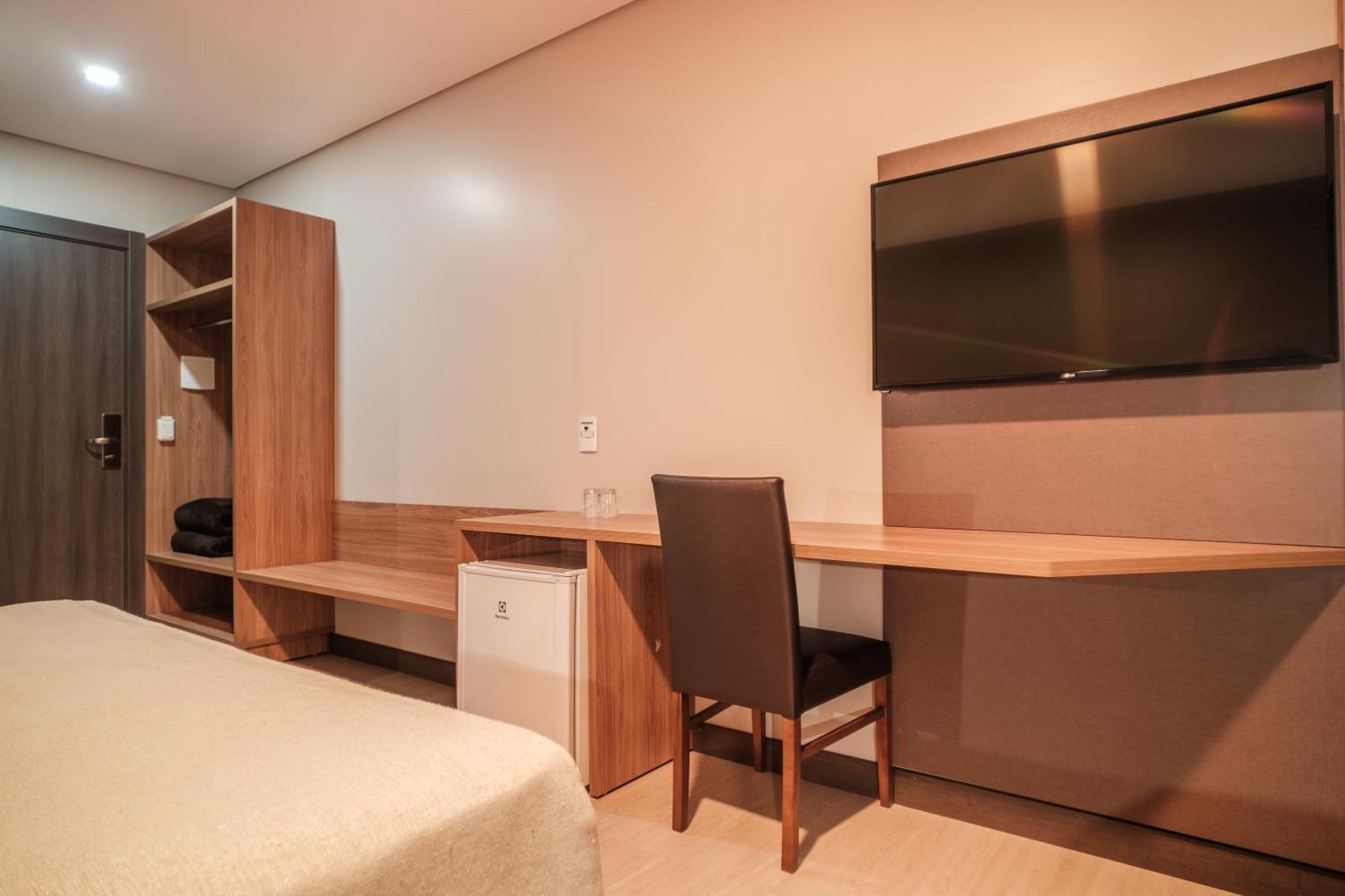 טולדו Bello Hotel מראה חיצוני תמונה