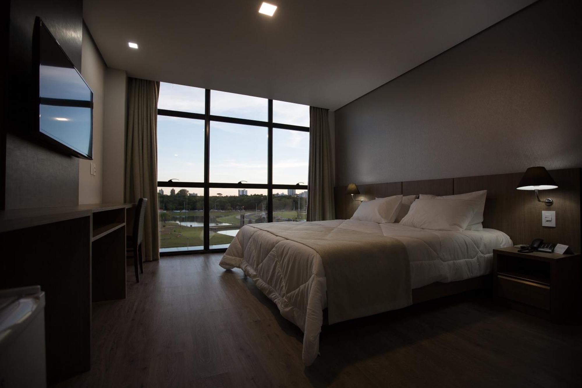 טולדו Bello Hotel מראה חיצוני תמונה