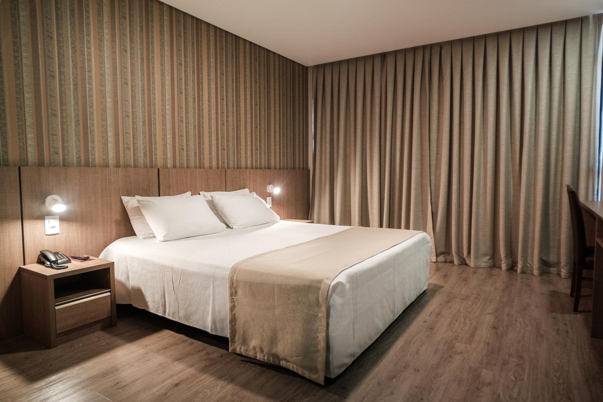 טולדו Bello Hotel מראה חיצוני תמונה