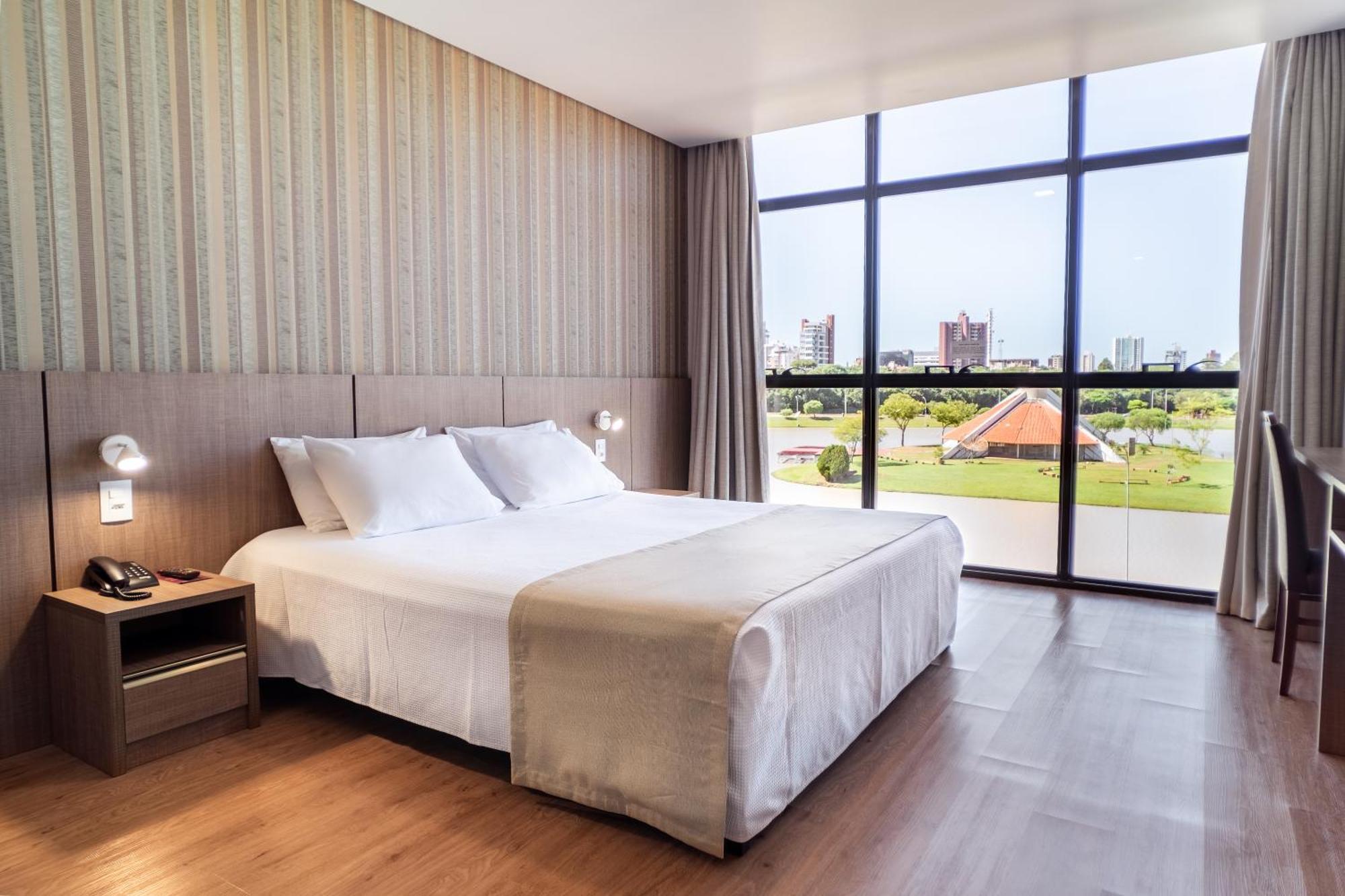 טולדו Bello Hotel מראה חיצוני תמונה