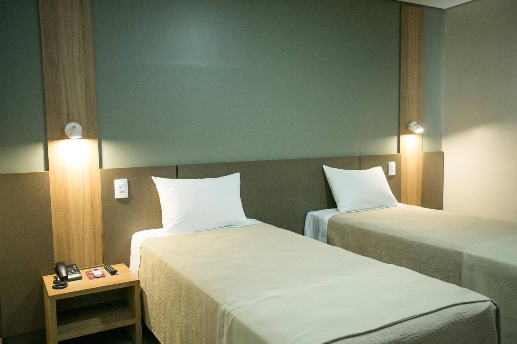 טולדו Bello Hotel מראה חיצוני תמונה