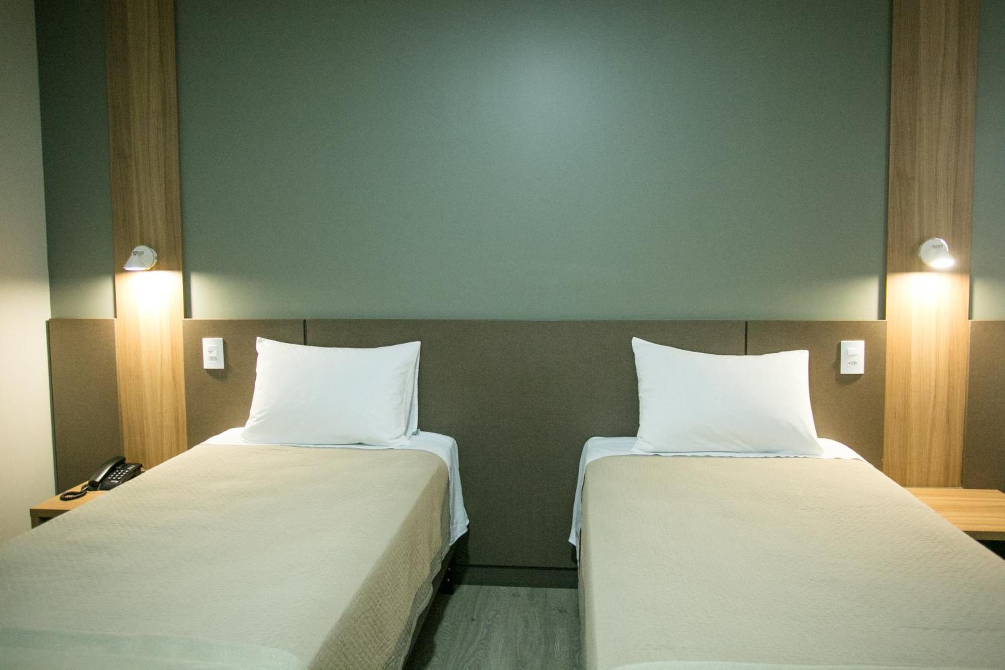 טולדו Bello Hotel מראה חיצוני תמונה