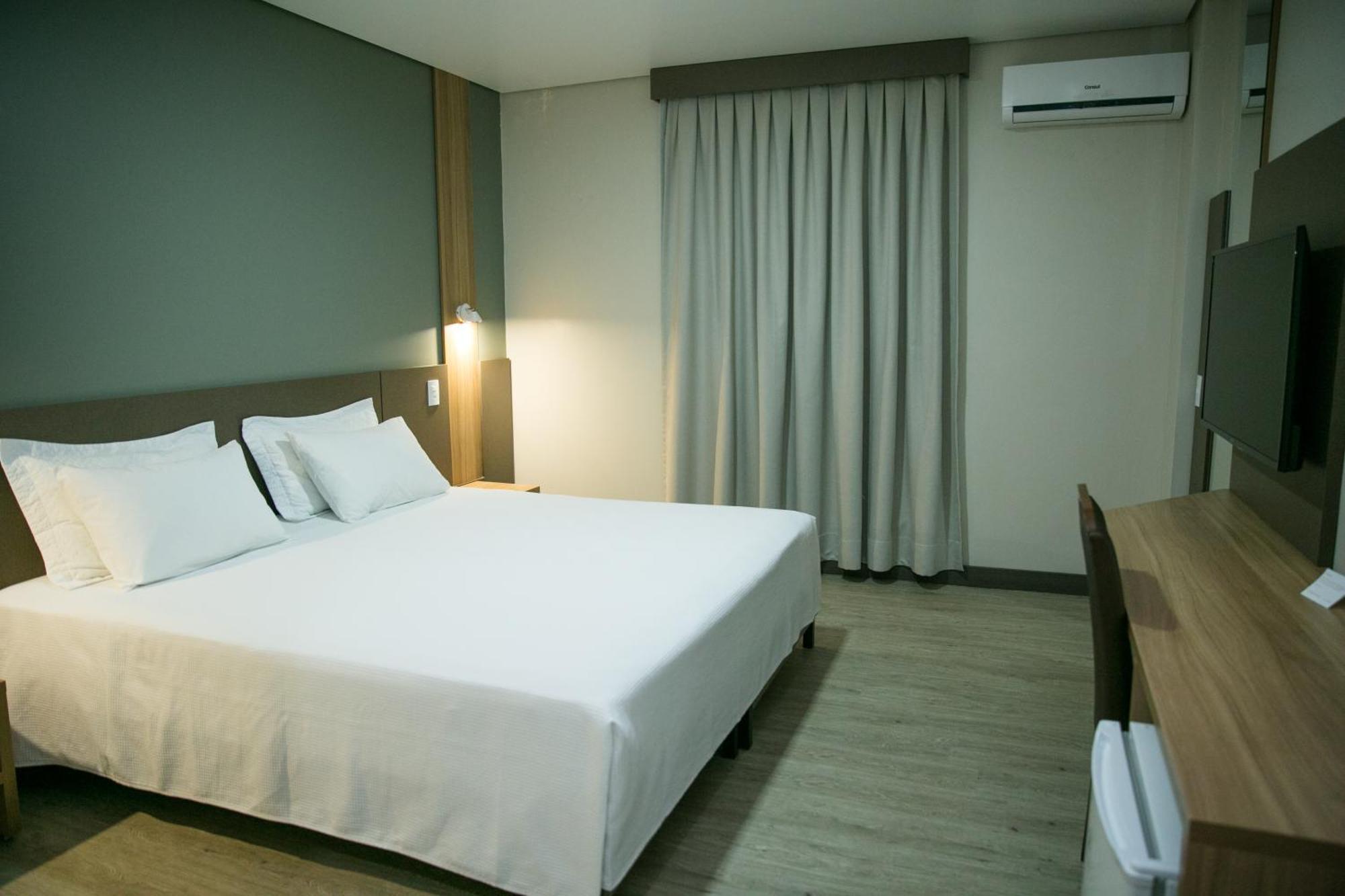 טולדו Bello Hotel מראה חיצוני תמונה