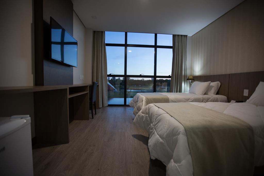 טולדו Bello Hotel מראה חיצוני תמונה